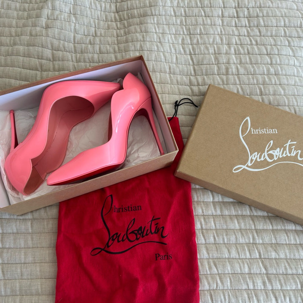 Pink Louboutin Heels 🌸